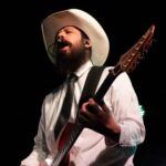 18062076976540387_resonante_radio